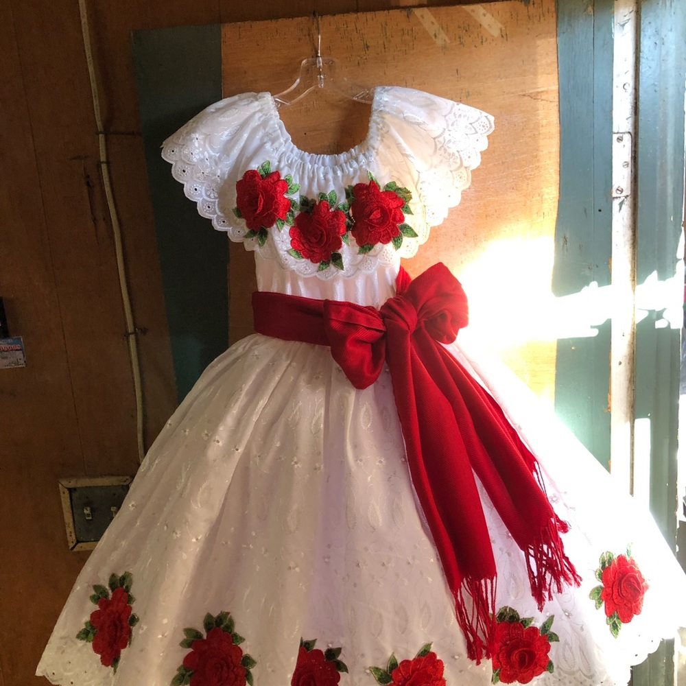 Mexican Dress - Picture 5 of 9